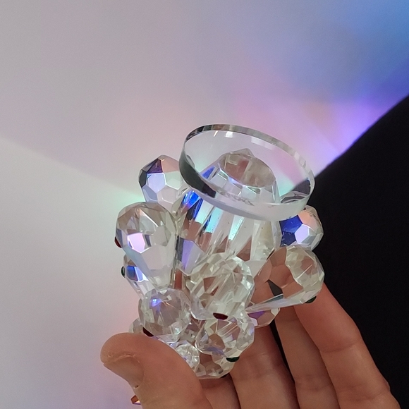 Vtg 4-3/8" Clear Crystal Faceted Christmas Tree - Picture 3 of 4